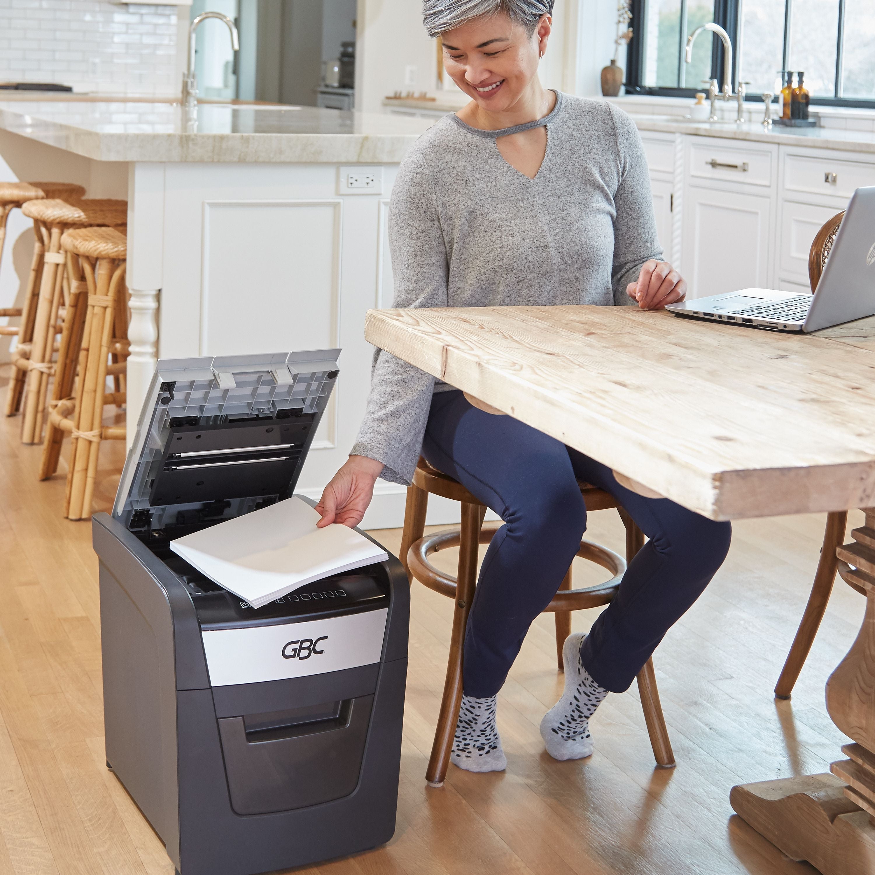 GBC 60X Personal Autofeed+ Micro Cut Shredder