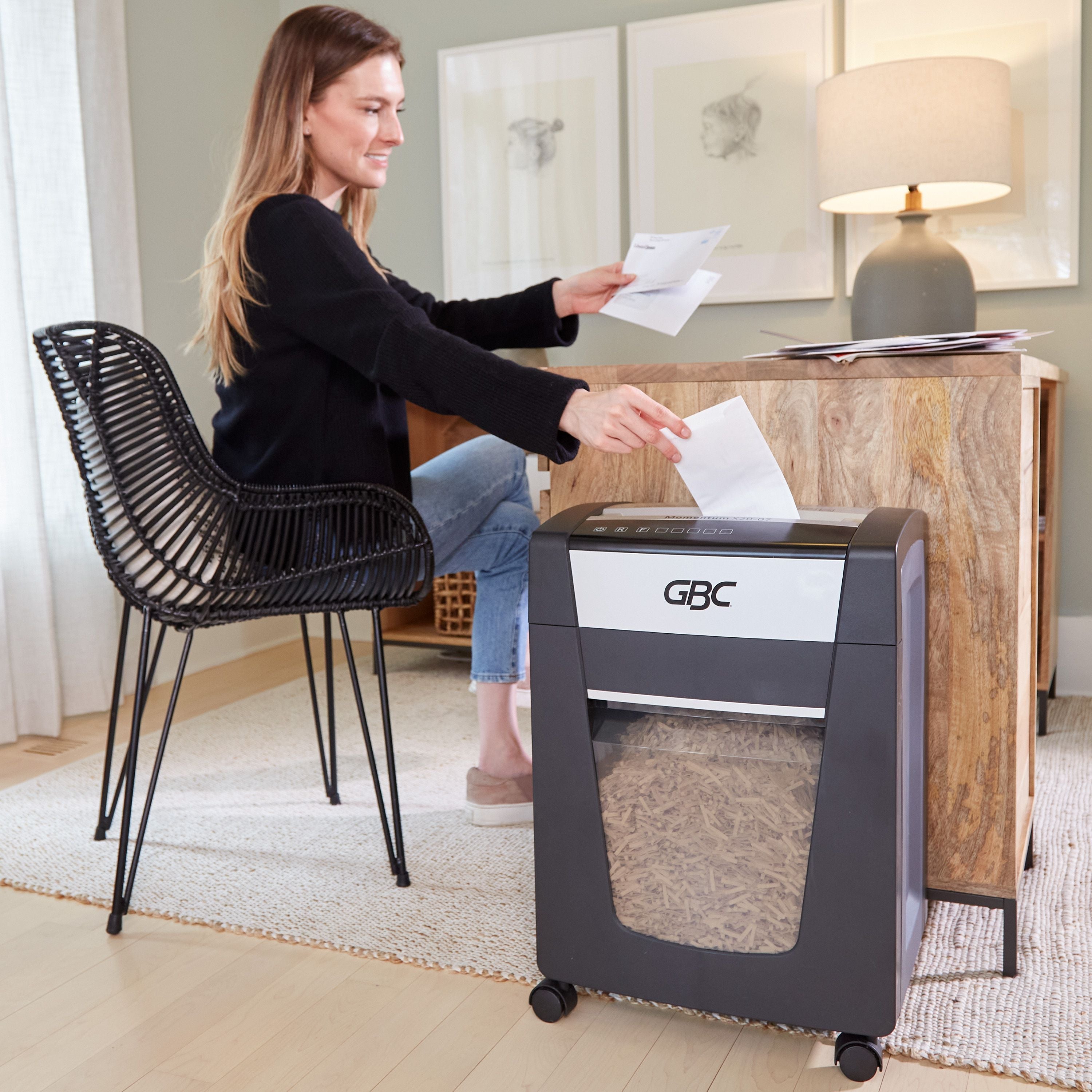 GBC X20-07 Momentum Micro Cut Shredder